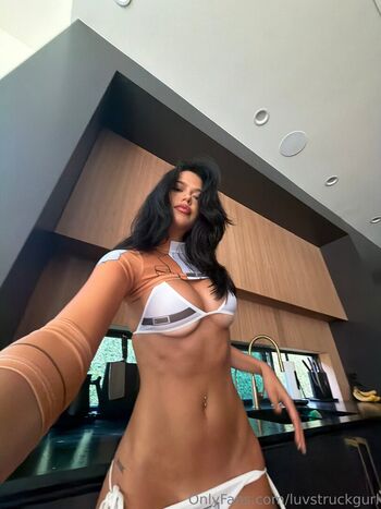 Full leaked Luvstruck private onlyfans photo